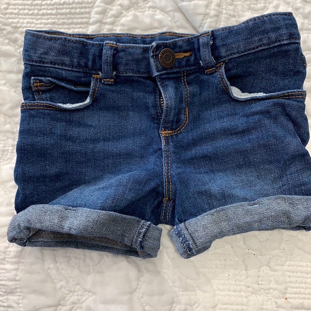 Two toddlers shorts 4t